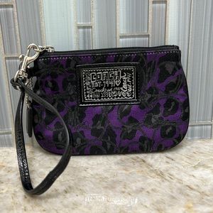 PURPLE COACH WRISTLET